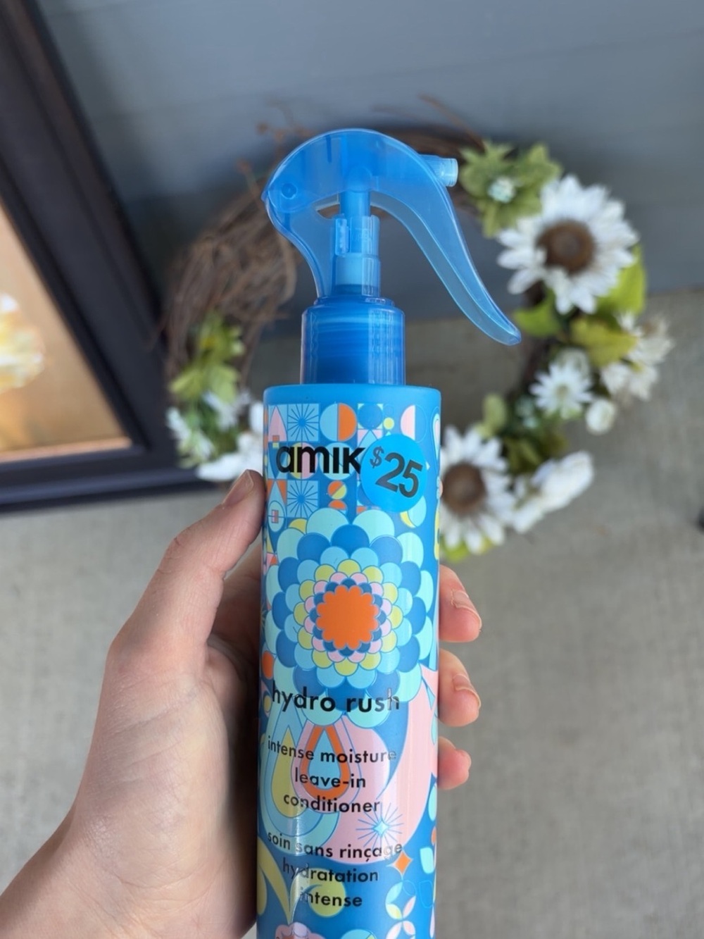 amika Hydro Rush Intense Moisture Leave-In Conditioner - Blue